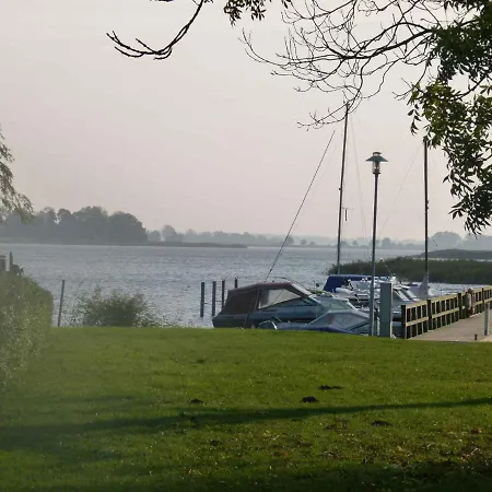 Homes Puddemin/insel Ruegen 3073 *